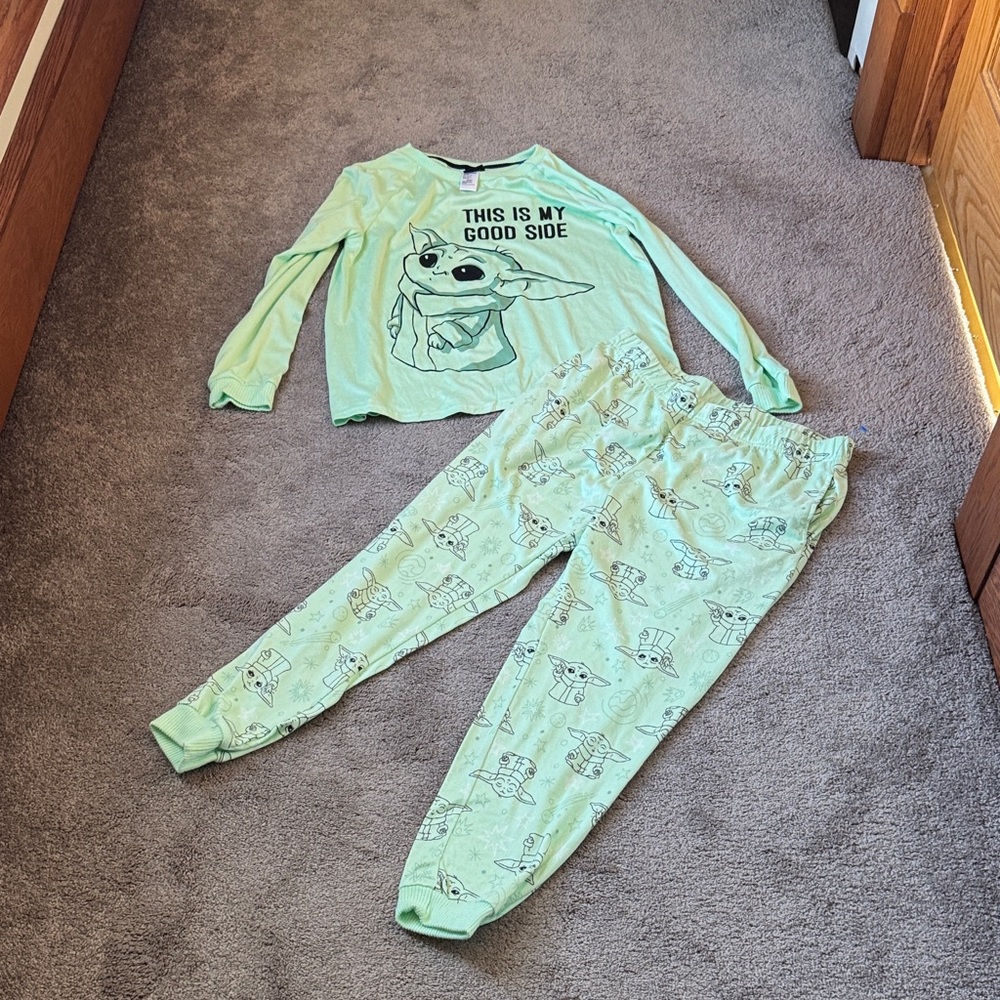 Star Wars Yoda Mint Green "This Is My Good Side" Pajama Set SIZE M